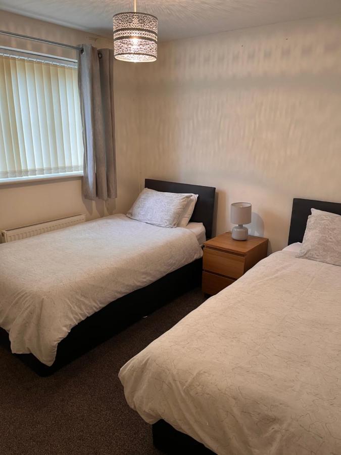 At Home In The City Serviced Apartments Newport Exterior photo